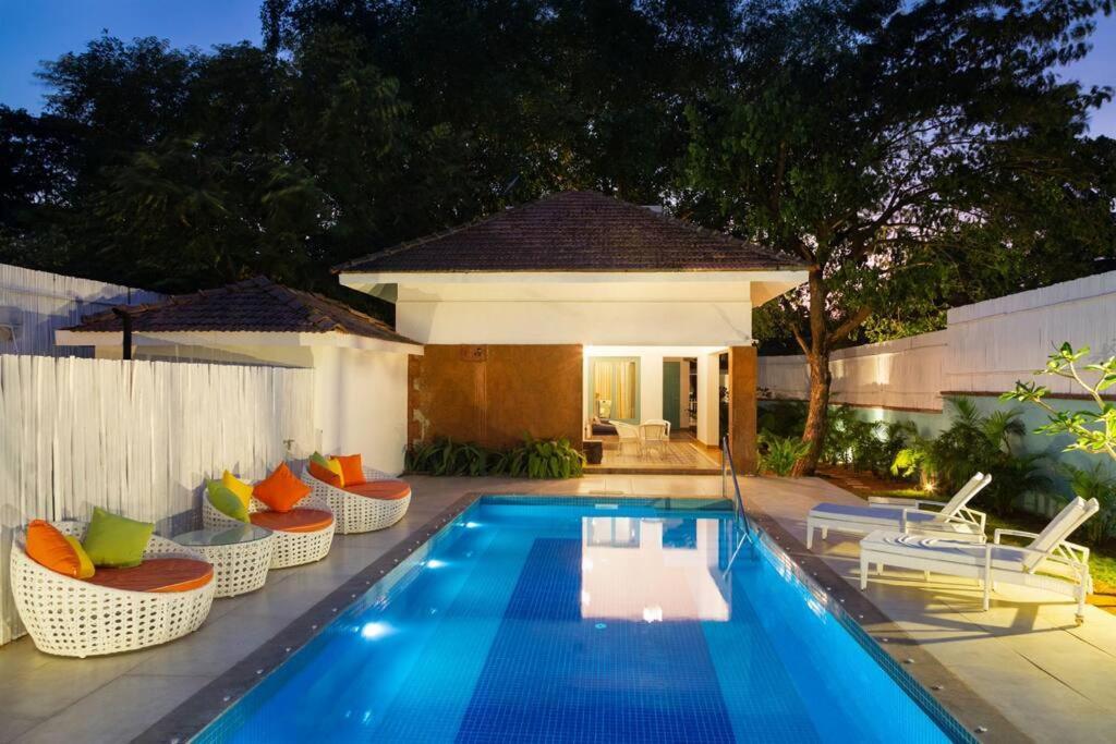White Banyan Beach Villa, Candolim By The Acacia Villas المظهر الخارجي الصورة