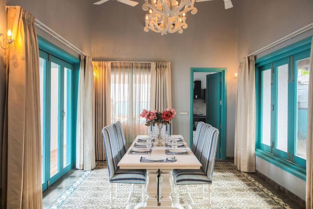 White Banyan Beach Villa, Candolim By The Acacia Villas المظهر الخارجي الصورة